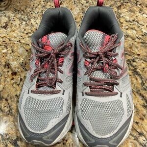 Women’s running shoe